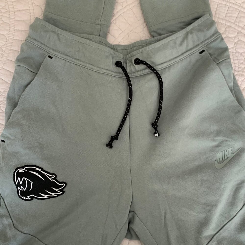 NEW Men's Unisex Nike Gray Kentucky Wildcats Tech Fleece Sweatpants | SMALL